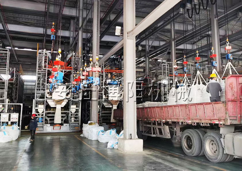 不落地全自動(dòng)噸袋拆包機(jī)